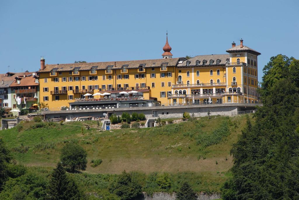 Grand Hotel Astoria Лавароне Екстериор снимка