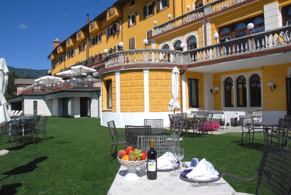 Grand Hotel Astoria Лавароне Екстериор снимка